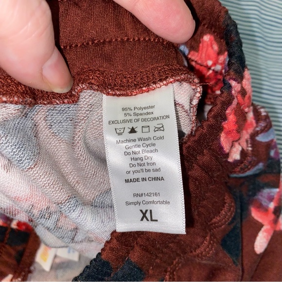 LuLaRoe Jax - XL (18-20) - Wine/red/orange/blue floral print. - Picture 4 of 6